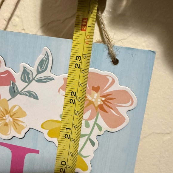 ‘Love Grows Here’ Floral Wall Sign - Blue and Pink - Picture 3 of 4